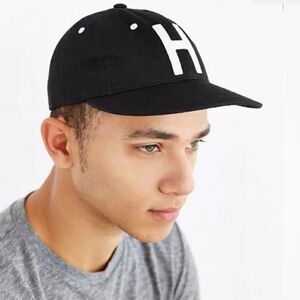 NWT New Black Herschel Supply Co. Creston Baseball Cap. SM/MD